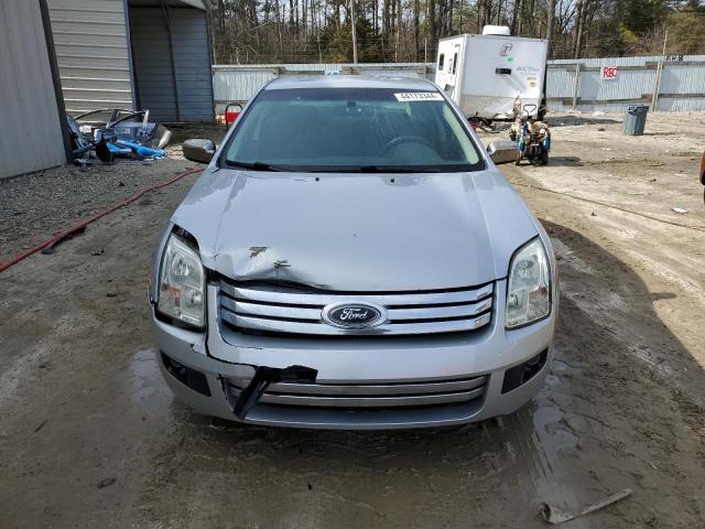 3FAHP07Z06R186186 - 2006 FORD FUSION SE SILVER photo 5