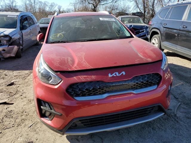 KNDCB3LC4N5542565 - 2022 KIA NIRO LX BURGUNDY photo 5