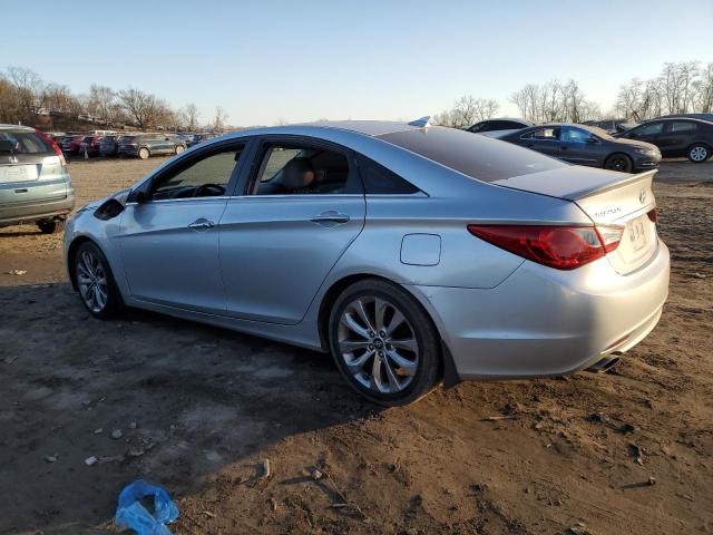 5NPEC4AC6CH414906 - 2012 HYUNDAI SONATA SE SILVER photo 2