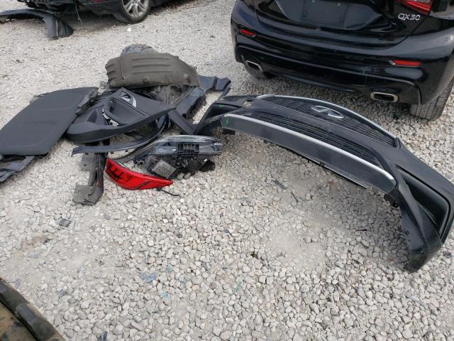 SJKCH5CP1JA059000 - 2018 INFINITI QX30 BASE أسود صورة 12