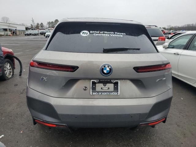 WB523CF03PCM84985 - 2023 BMW IX XDRIVE50 GRAY photo 6