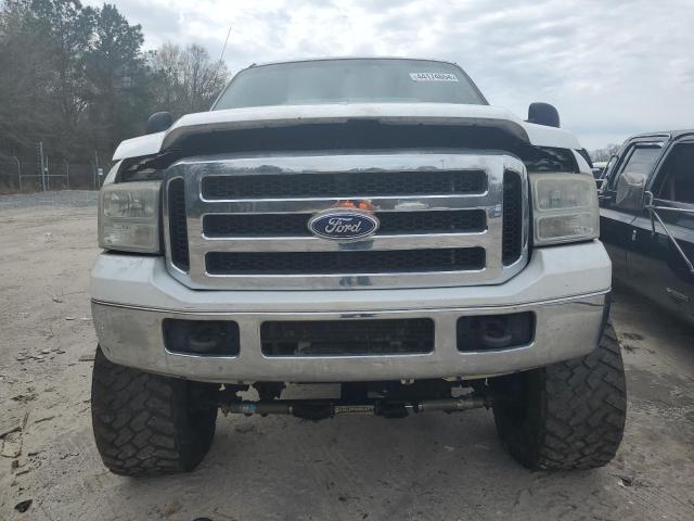 1FTWX31PX6EA32033 - 2006 FORD F350 SRW SUPER DUTY WHITE photo 5