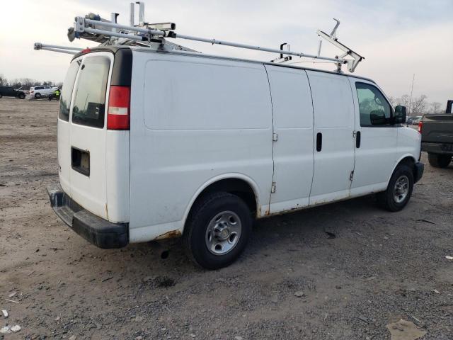 1GCWGFBA1D1185867 - 2013 CHEVROLET EXPRESS G2 WHITE photo 3