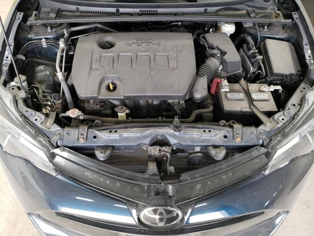 2T1BURHE6JC006328 - 2018 TOYOTA COROLLA L BLUE photo 11