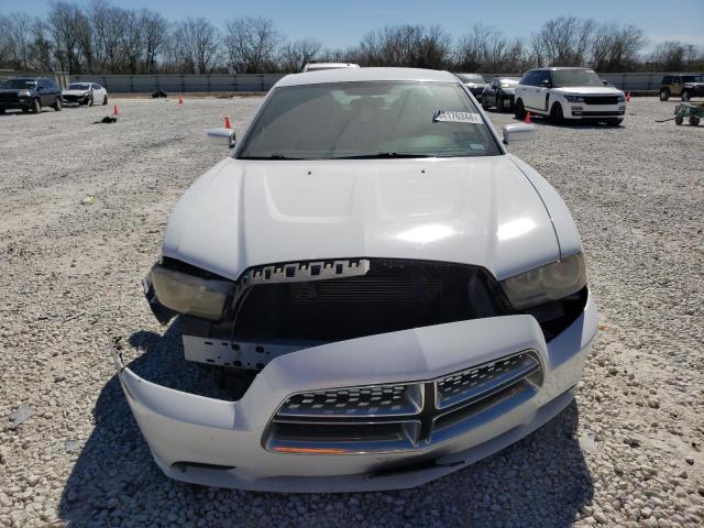 2C3CDXBG1EH129196 - 2014 DODGE CHARGER SE WHITE photo 5