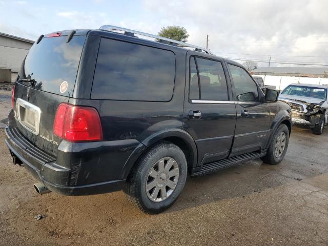 5LMFU28R24LJ15449 - 2004 LINCOLN NAVIGATOR BLACK photo 3