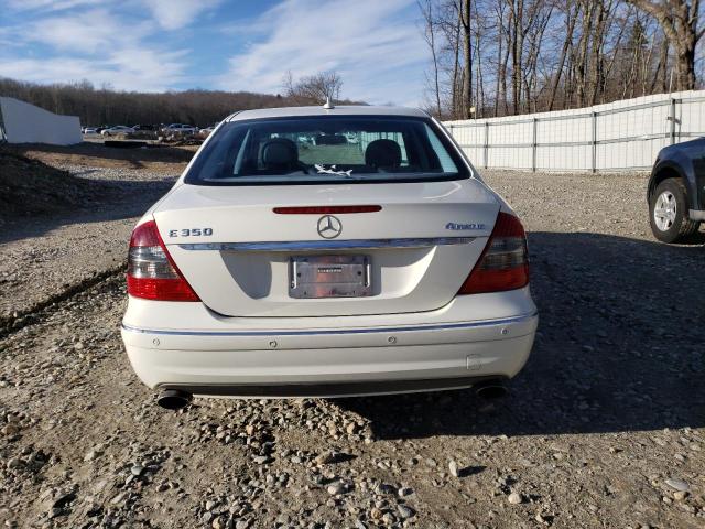 WDBUF87X69B398316 - 2009 MERCEDES-BENZ E 350 4MATIC WHITE photo 6