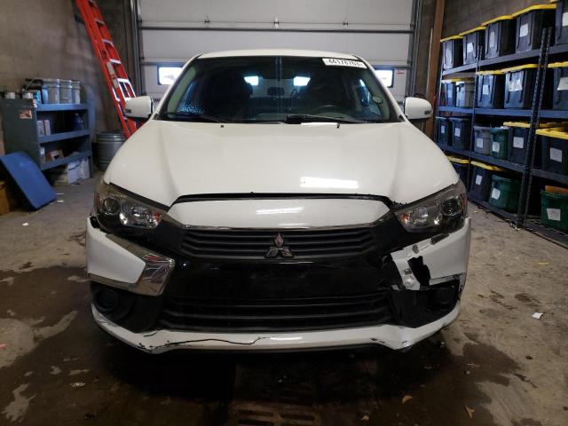 JA4AR3AU4GZ063177 - 2016 MITSUBISHI OUTLANDER ES WHITE photo 5