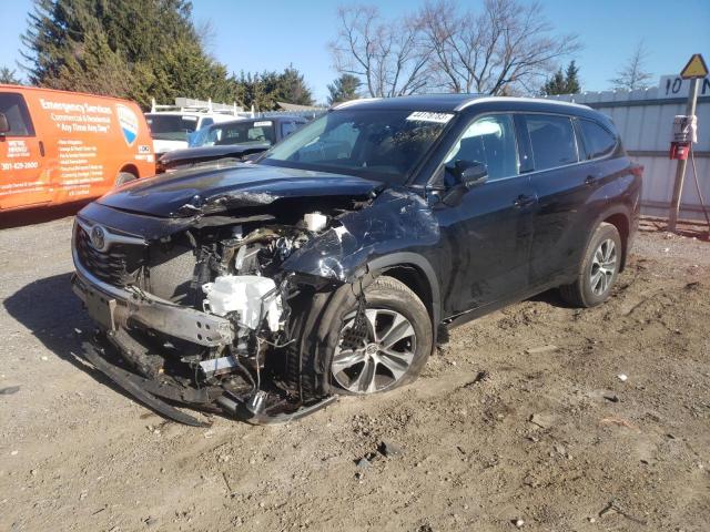 5TDGZRBH2NS573711 - 2022 TOYOTA HIGHLANDER XLE BLACK photo 1