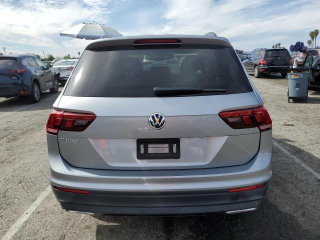 3VV1B7AX8KM190893 - 2019 VOLKSWAGEN TIGUAN S SILVER photo 6