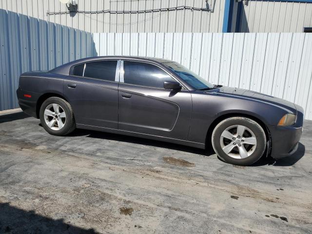 2C3CDXBGXDH579413 - 2013 DODGE CHARGER SE GRAY photo 4