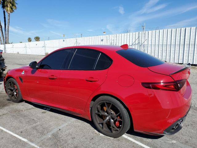 ZARFAMEV8N7657488 - 2022 ALFA ROMEO GIULIA QUADRIFOGLIO RED photo 2