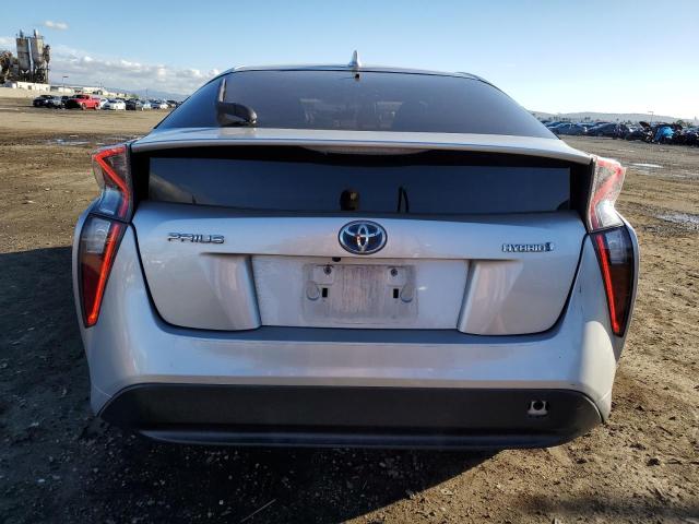 JTDKBRFU8G3013699 - 2016 TOYOTA PRIUS SILVER photo 6