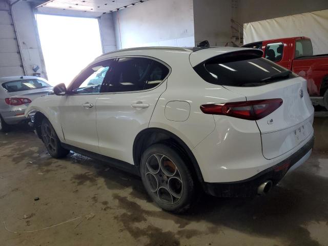 ZASPAKAN1K7C38927 - 2019 ALFA ROMEO STELVIO WHITE photo 2