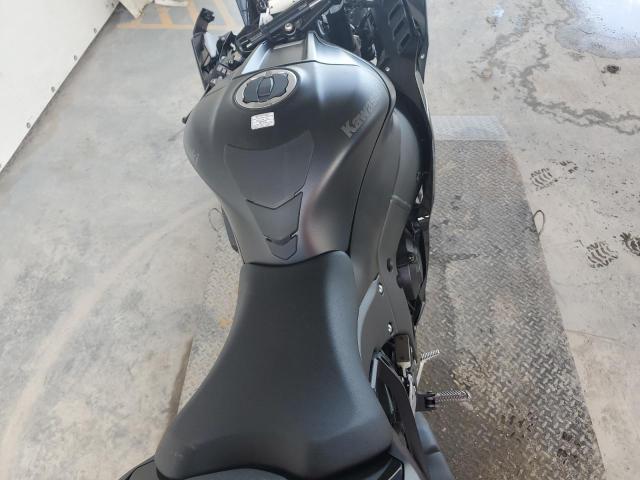 JKBZXVL17RA011952 - 2024 KAWASAKI ZX1002 L BLACK photo 5