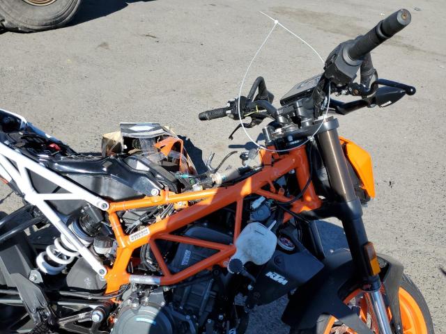 MD2JPJ404JC264042 - 2018 KTM 390 DUKE ORANGE photo 7