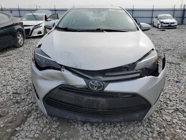 5YFBURHE8KP913440 - 2019 TOYOTA COROLLA L SILVER photo 5