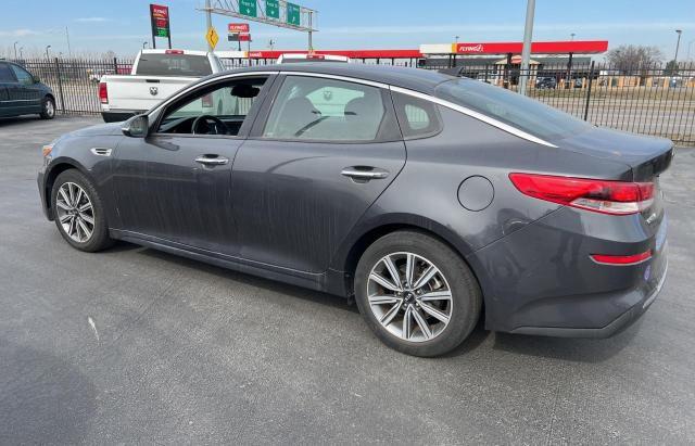 5XXGT4L39KG296690 - 2019 KIA OPTIMA LX GRAY photo 3