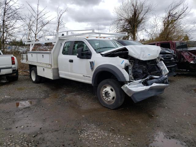 1FD0X5HT5HED58826 - 2017 FORD F550 SUPER DUTY WHITE photo 1