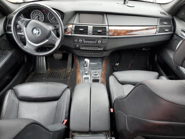 5UXZV8C55BL421744 - 2011 BMW X5 XDRIVE50I RED photo 8