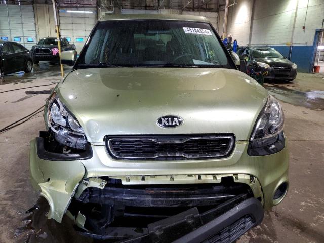 KNDJT2A56D7611570 - 2013 KIA SOUL GREEN photo 5