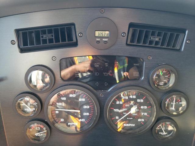 1RF12061XW2014735 - 1998 ROADMASTER RAIL DYANASTER TWO TONE photo 8