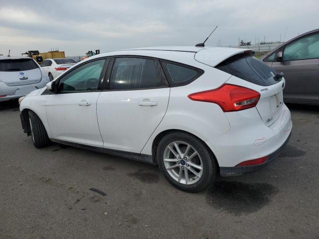 1FADP3K26GL217810 - 2016 FORD FOCUS SE WHITE photo 2