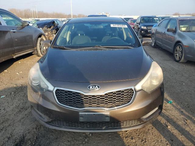 KNAFX4A61F5311459 - 2015 KIA FORTE LX BROWN photo 5