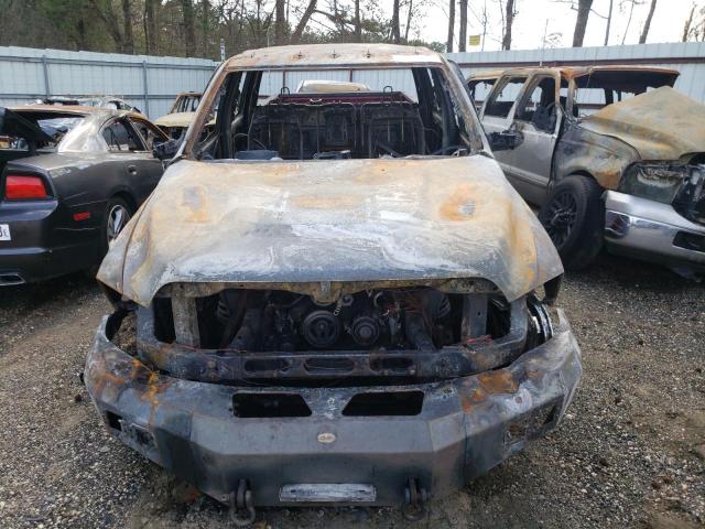 3C6UR5DJ9JG358726 - 2018 RAM 2500 SLT MAROON photo 5