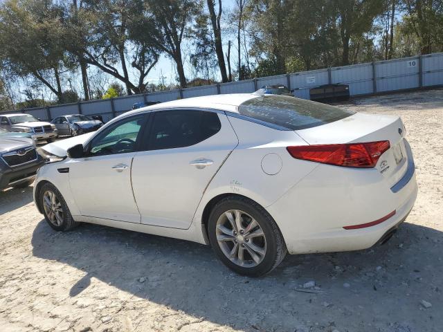 5XXGM4A76DG227980 - 2013 KIA OPTIMA LX WHITE photo 2