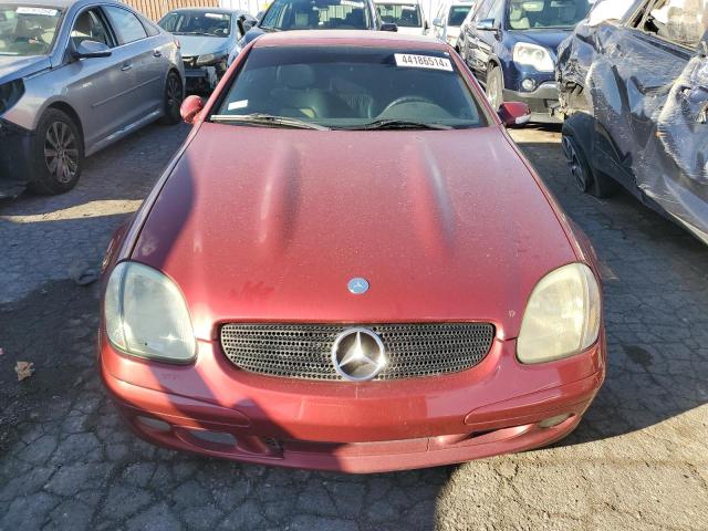 WDBKK65F91F197704 - 2001 MERCEDES-BENZ SLK 320 MAROON photo 5