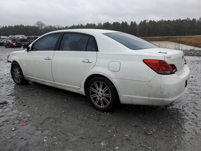 4T1BK36B28U300684 - 2008 TOYOTA AVALON XL WHITE photo 2