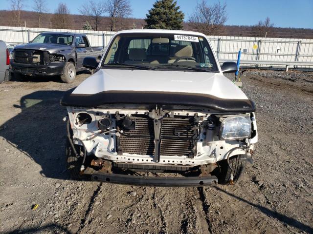 5TEVL52NX2Z143222 - 2002 TOYOTA TACOMA XTRACAB WHITE photo 5