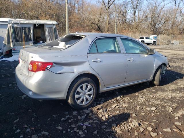 1NXBU4EE6AZ175612 - 2010 TOYOTA COROLLA BASE SILVER photo 3