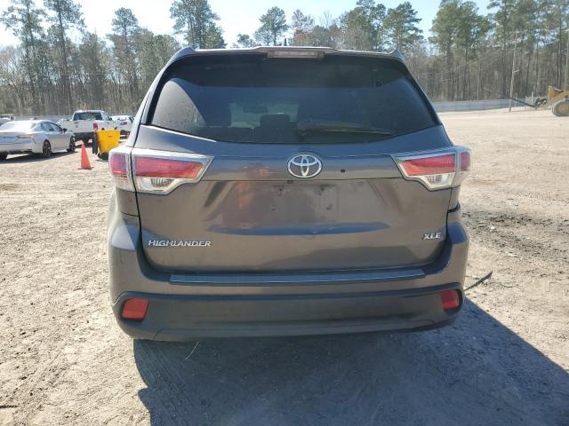 5TDKKRFH4GS173838 - 2016 TOYOTA HIGHLANDER XLE GRAY photo 6