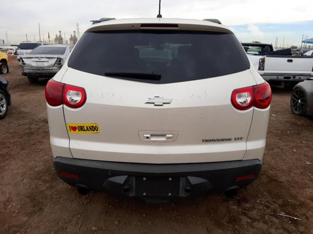 1GNKRLED4BJ152010 - 2011 CHEVROLET TRAVERSE LTZ WHITE photo 6