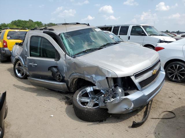 3GNEC12097G213073 - 2007 CHEVROLET AVALANCHE C1500 SILVER photo 4