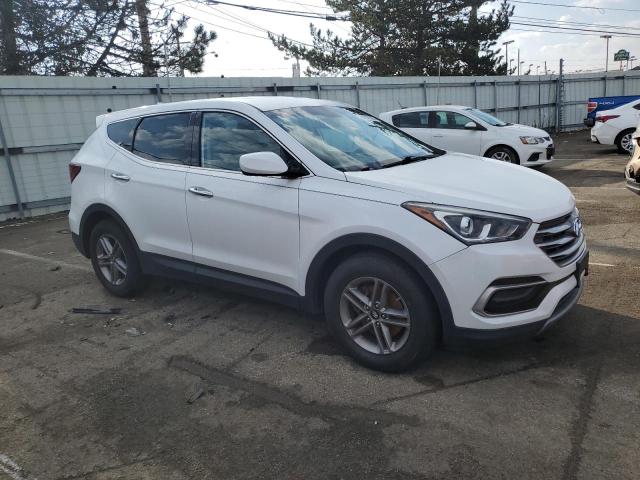 5NMZT3LB8HH004547 - 2017 HYUNDAI SANTA FE S WHITE photo 4