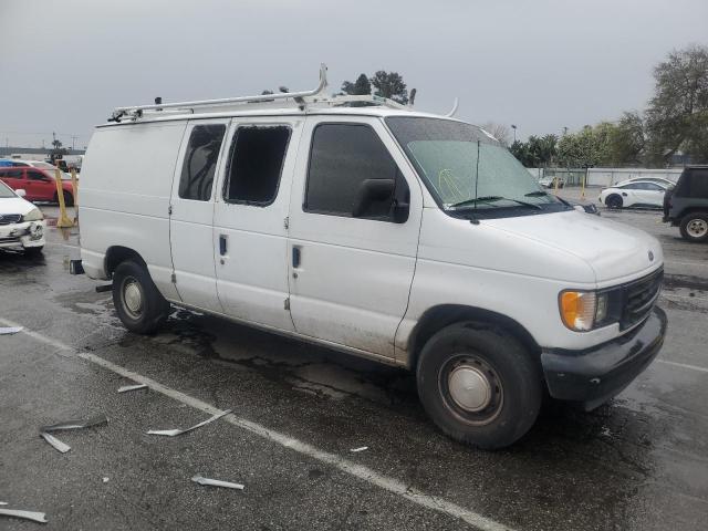 1FTRE14W62HA61838 - 2002 FORD ECONOLINE E150 VAN WHITE photo 4