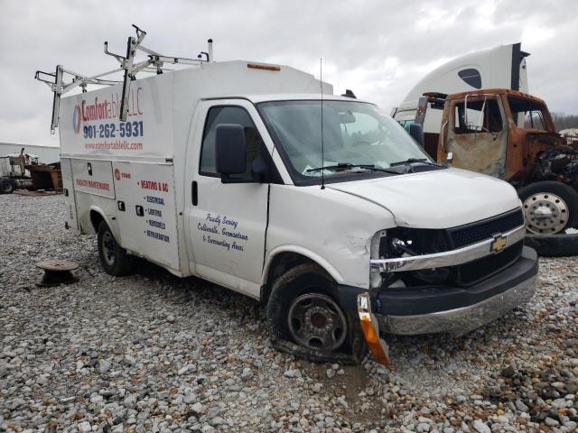 1GB0GRFG7K1149348 - 2019 CHEVROLET EXPRESS G3 WHITE photo 4