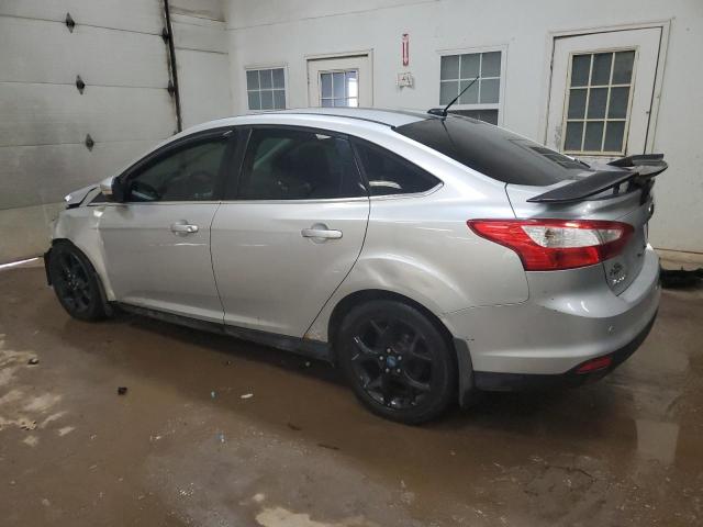 1FAHP3H25CL157845 - 2012 FORD FOCUS SEL SILVER photo 2