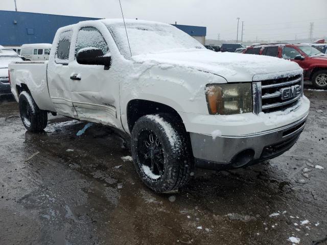 1GTR2UEA2CZ307096 - 2012 GMC SIERRA K1500 SL WHITE photo 4