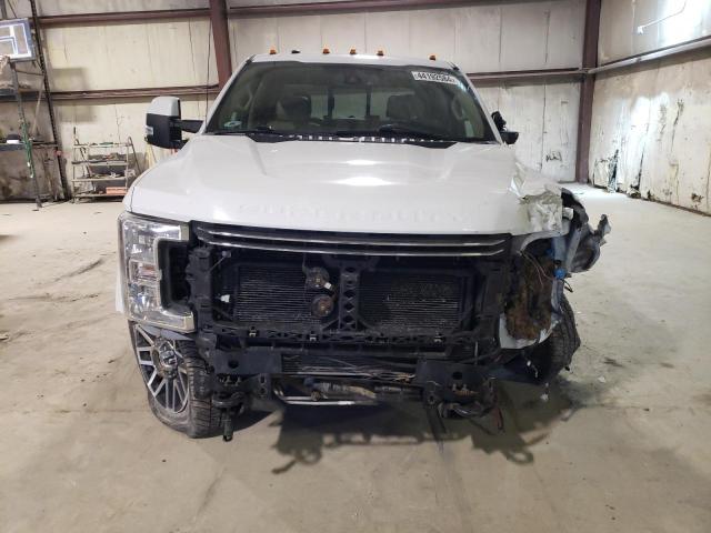 1FT8W3BT8HEE06214 - 2017 FORD F350 SUPER DUTY WHITE photo 5