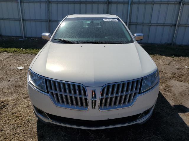 3LNHL2GC6CR824509 - 2012 LINCOLN MKZ WHITE photo 5