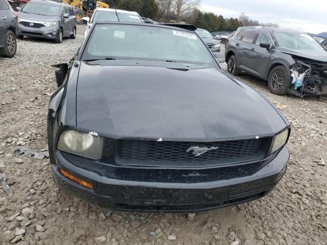 1ZVFT84N865232568 - 2006 FORD MUSTANG BLACK photo 5