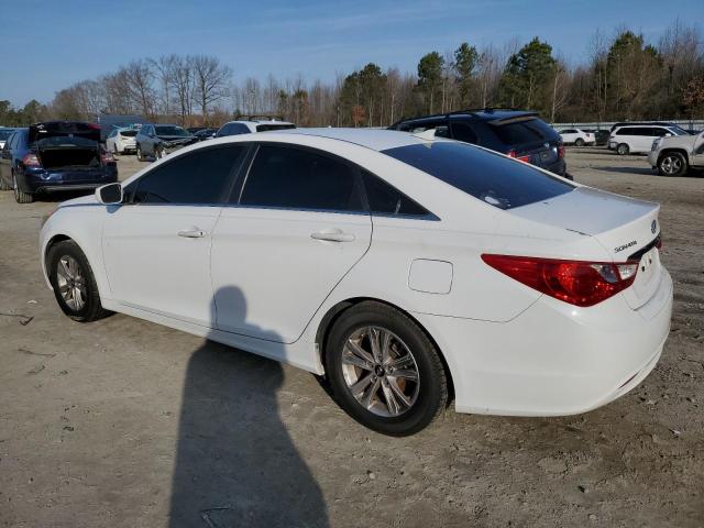 5NPEB4AC7DH650288 - 2013 HYUNDAI SONATA GLS WHITE photo 2