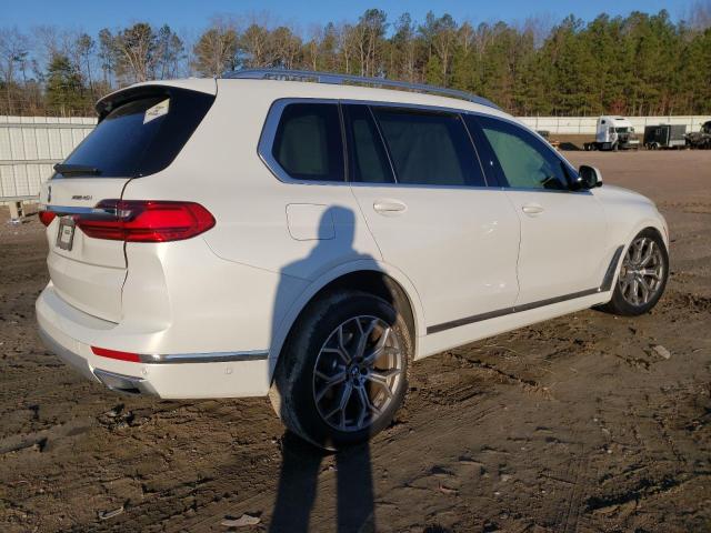 5UXCW2C01M9H68754 - 2021 BMW X7 XDRIVE40I WHITE photo 3