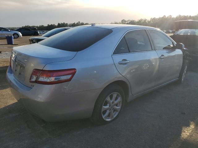 4T1BF3EK7BU216325 - 2011 TOYOTA CAMRY BASE SILVER photo 3