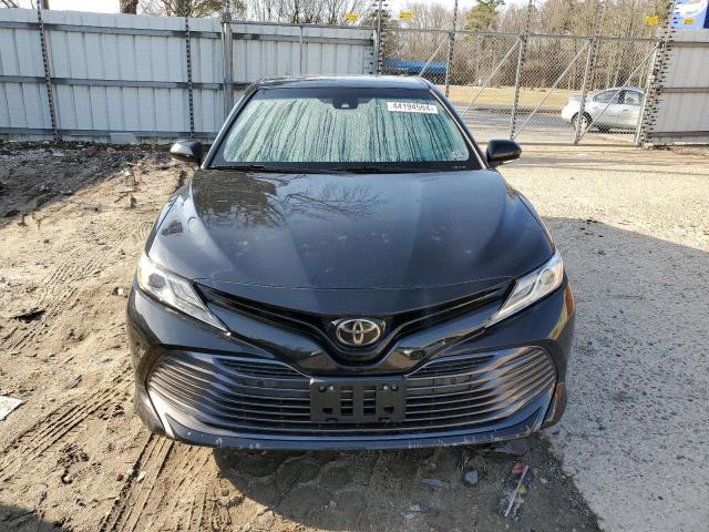 4T1BZ1HK3JU012191 - 2018 TOYOTA CAMRY XSE BLACK photo 5