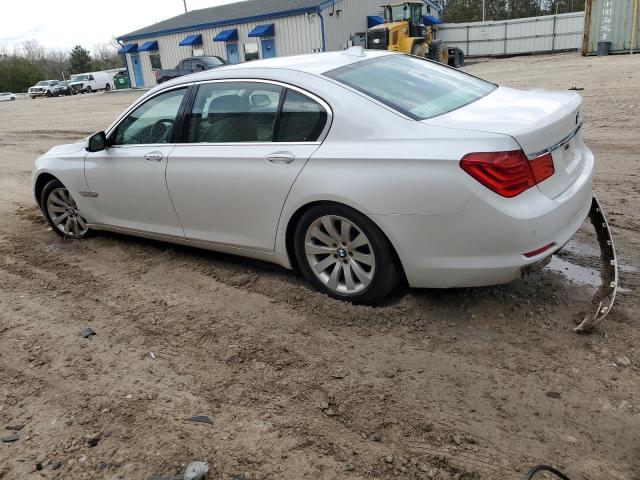 WBAKB8C58BCY64558 - 2011 BMW 750 LI WHITE photo 2